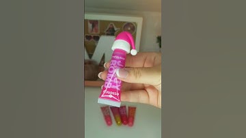 Thumbnail of Juicy Bomb christmas Limited edition unboxing!💋💫💕#essence #lipgloss #essencecosmetics #music #song