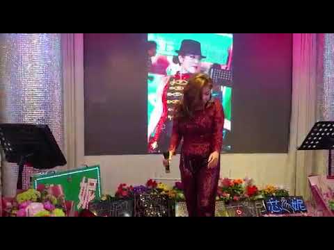 20190111=芯妮生日晚會-芯妮-歌唱（衝動）。