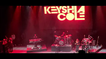 Keyshia Cole ft. Tupac - Playa Cardz Righy (Live)