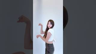 ≽^-⩊-^≼💚#WOOAH #우아#NANA #WOOYEON #SORA #LUCY #MINSEO#나나 #우연 #소라 #루시 #민서 #dance #tiktok