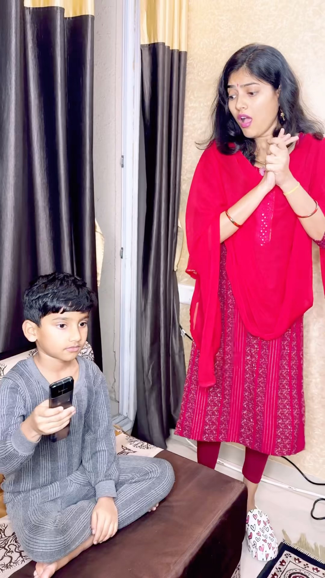 Jb mumma ko sardi ? lgti hai ?❄️?