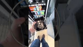 This man find money in machine 🥰 #shortsvideo