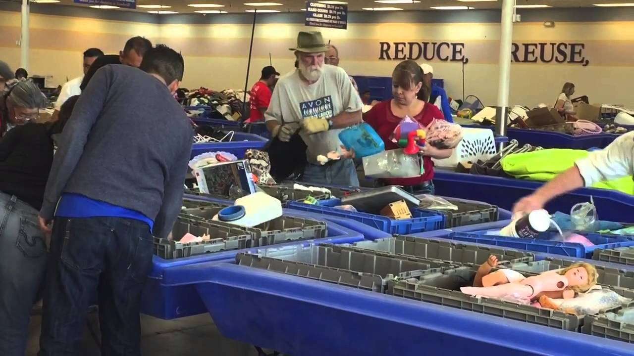 Tucson&#39;s Goodwill Outlet offers bargains by the pound - YouTube