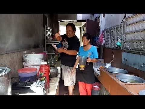 Dewi caput maksi di warung mardika kedewatan ubud /owner tmn kuliahku