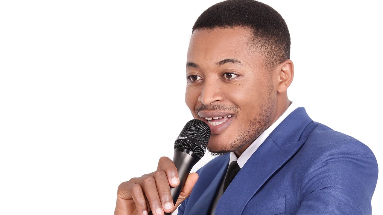 BE CAREFUL WITH THIS PERSON!!! 😳 THEY'RE CLOSE TO YOU RIGHT NOW || Pray with me.