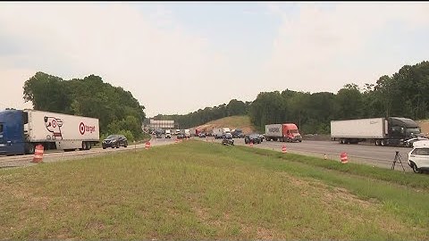 I-285 pursuit ended in crash after suspect pointed gun at DeKalb officer, police say