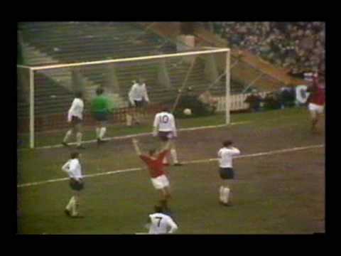 George Best - Manchester United V Tottenham Hotspur 1971