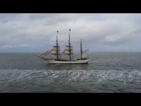 Driemaster Europa op Waddenzee (NL)