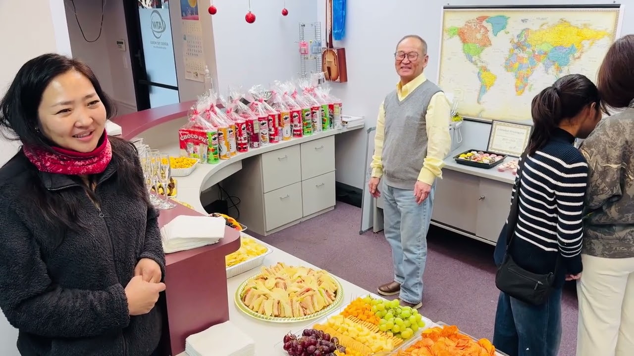 Бидний цөөхөн Монголчууд Чикаго хотод 2026 оноо хүлээн авсан нь.