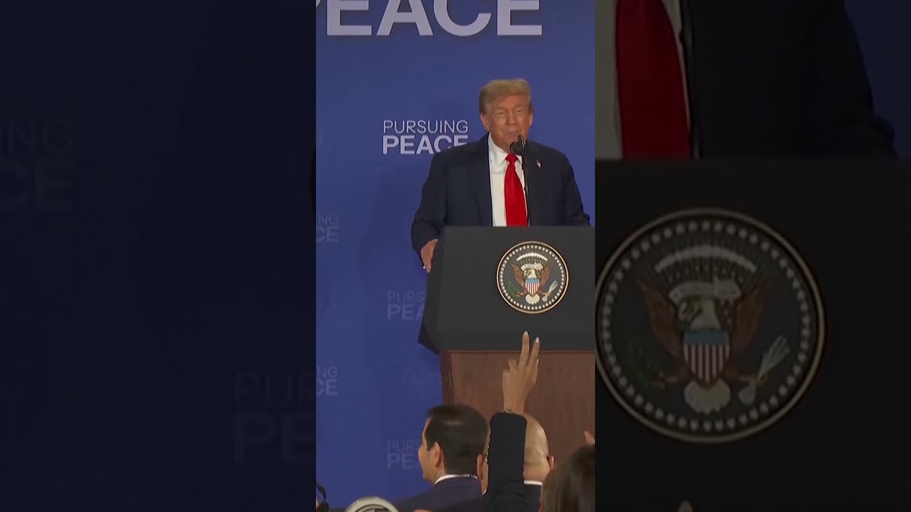 Surprise Moment Putin Invites Trump To Moscow In English AC1G