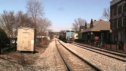 CSX Q541 with the last LMS C40-8W leading
