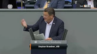 MERZ AUSSER KONTROLLE STEPHAN BRANDNER LIEST VOR  Kinderbuch-Klassiker im Bundestag