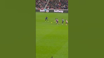 DECLAN RICE TACKLE. BUKAYO SAKA GOAL!