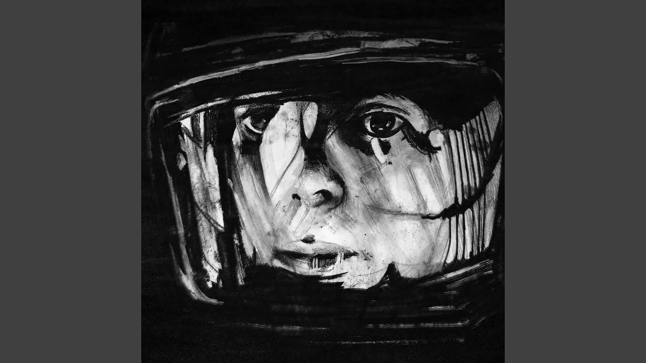 Space Boy adlı videoyu YouTube'da izle Space Boy adlı videoyu YouTube'da izle