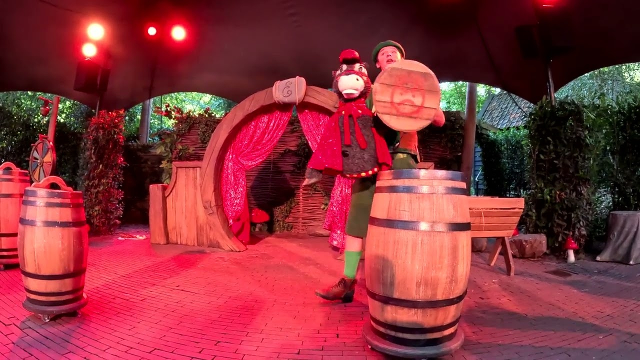 Avond met ezel (volledige show, De Efteling) zomeravond#1
