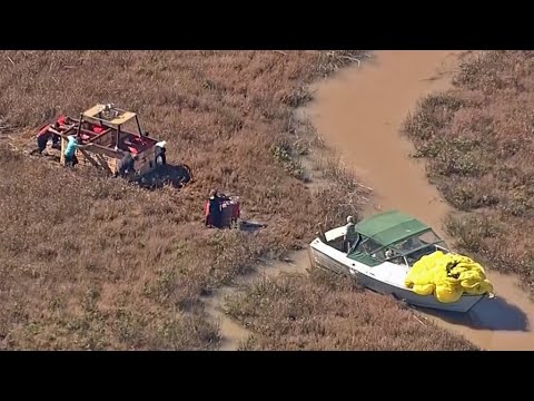 Raw Video: Balloon Forced to Land on Marshland Near Vallejo - YouTube