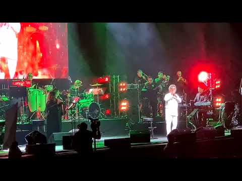 Dariush Live In Dusseldorf 2022 Vatan کنسرت داریوش در دوسلدورف ۲۰۲۲ وطن 