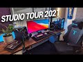 Sit in my chair in 8K VR