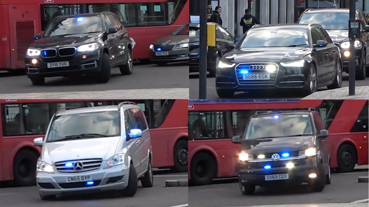 5x UNMAKRED CARS ON OTHER SIDE OF THE ROAD