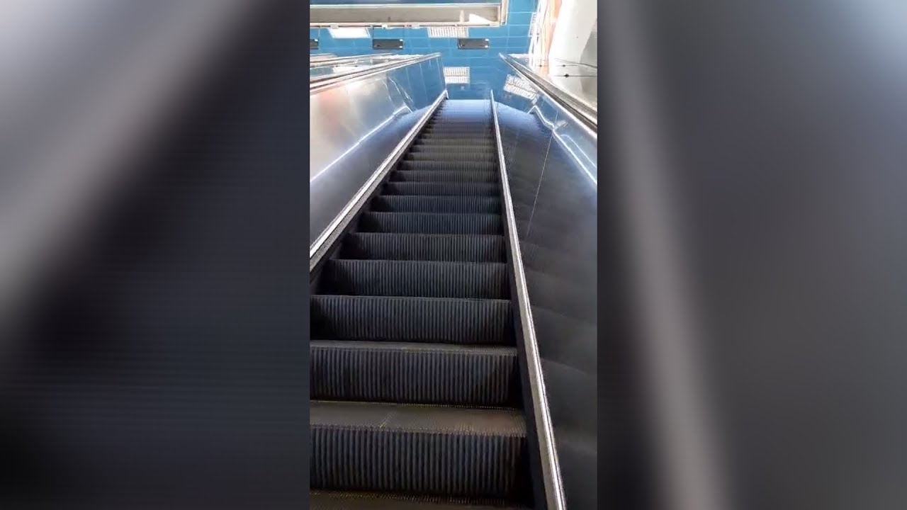 ThyssenKrupp Rulltrapa @ Västra skogen station, Solna, Sverige