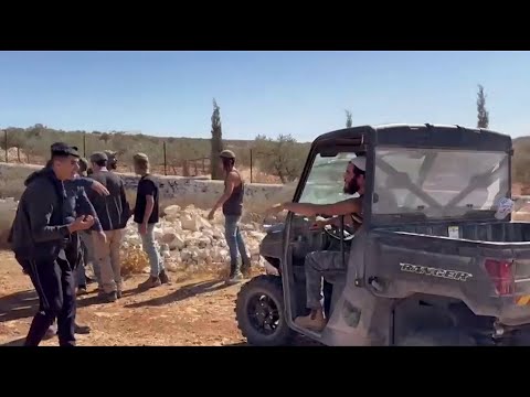 مستوطن يعتدي على سيدة فلسطينية في بيت لحم