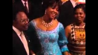 Bongo ondimba bon anniverssaire chanté par Madilu systeme