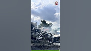 Những người hùng lao vào cứu tài xế mắc kẹt trong vụ tai nạn ở cầu Phú Mỹ