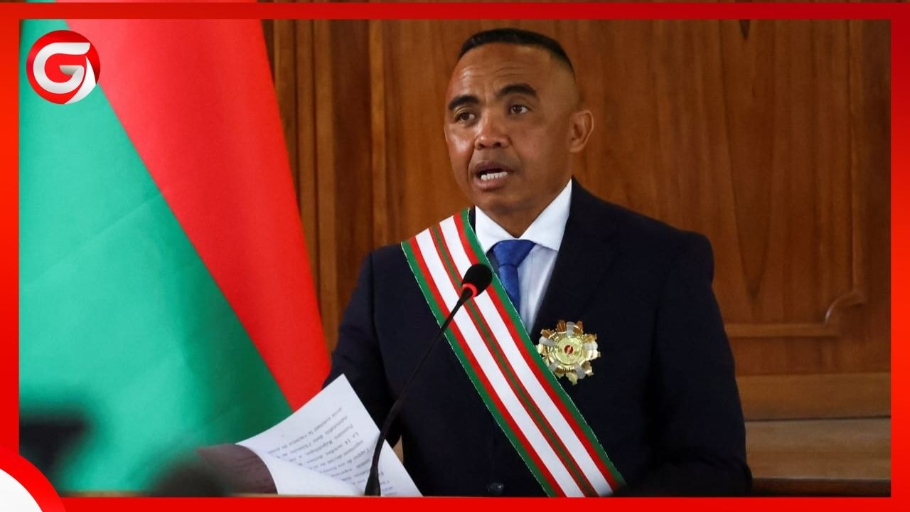 RAIS WA MADAGASCA AMFUTA KAZI WAZIRI MKUU - AVUNJA BARAZA LA MAWAZIRI