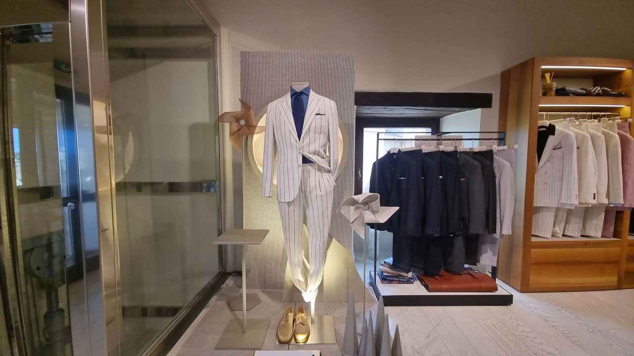 Brunello Cucinelli - What Does The Boutique Look Like In Umbria?