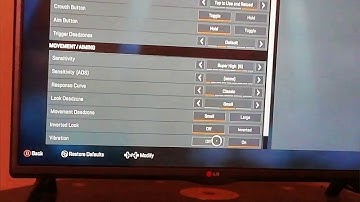 How to do split screen on apex legends (console)