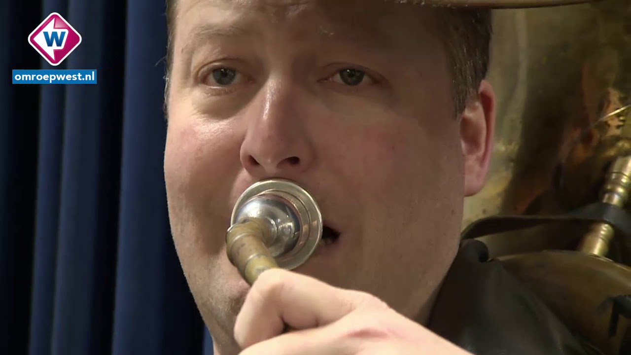 Volgende week vertrekt Dweilorkest Kleintje Pils naar Korea