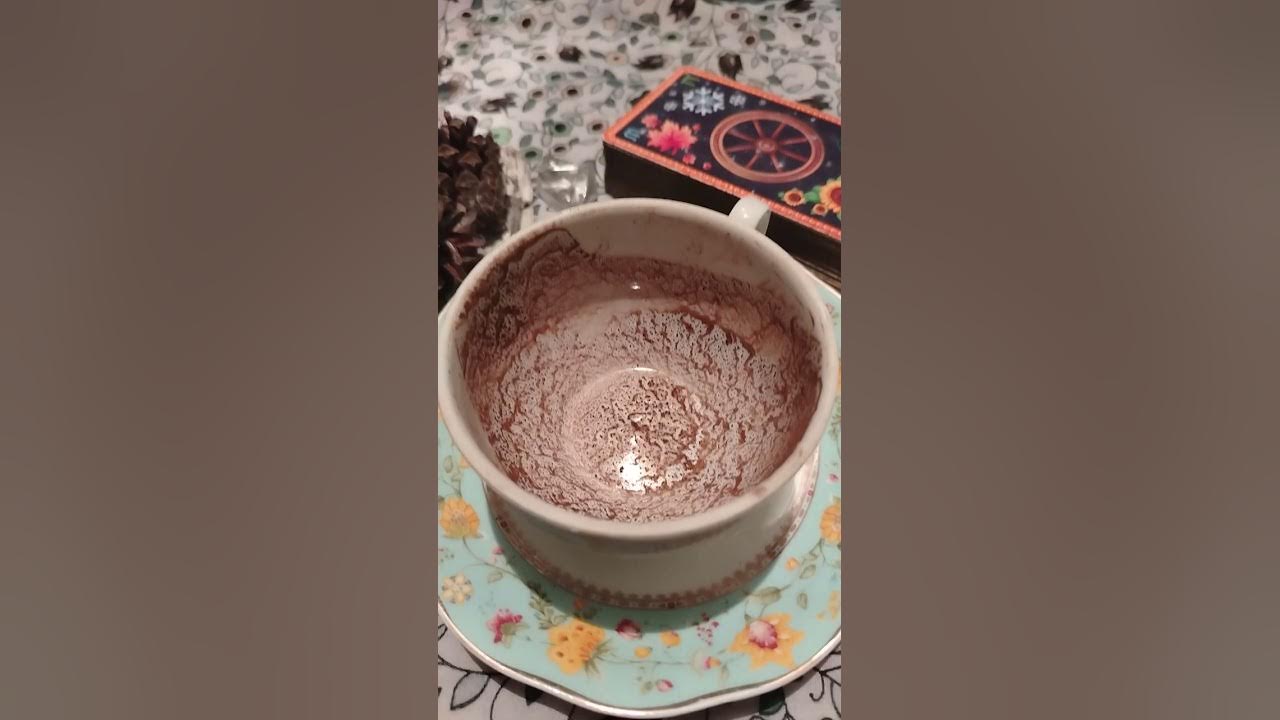 Гадалка с кофе. Карту гуще. Чашка для гадания на кофейной гуще. Таро и кофе. Таро кофейная гуща.