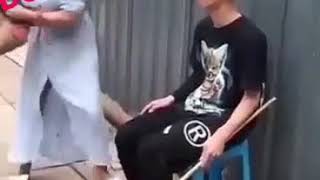 Msambaa kipofu mjanja Cheka nasi