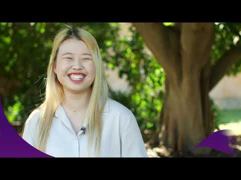 Meet Xi, she studies a Bachelor of Veterinary Technology at UQ