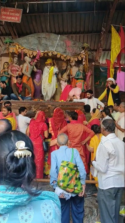 Giriraj Ji Darshan || Govardhan parikrama|| Mukharvind Jatipura😍😍