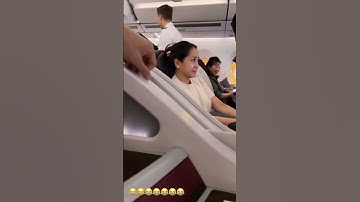 Mama Gigi cried on the plane because she left her 2 children😭#nagitaslavina #raffiahmad #rafathar...