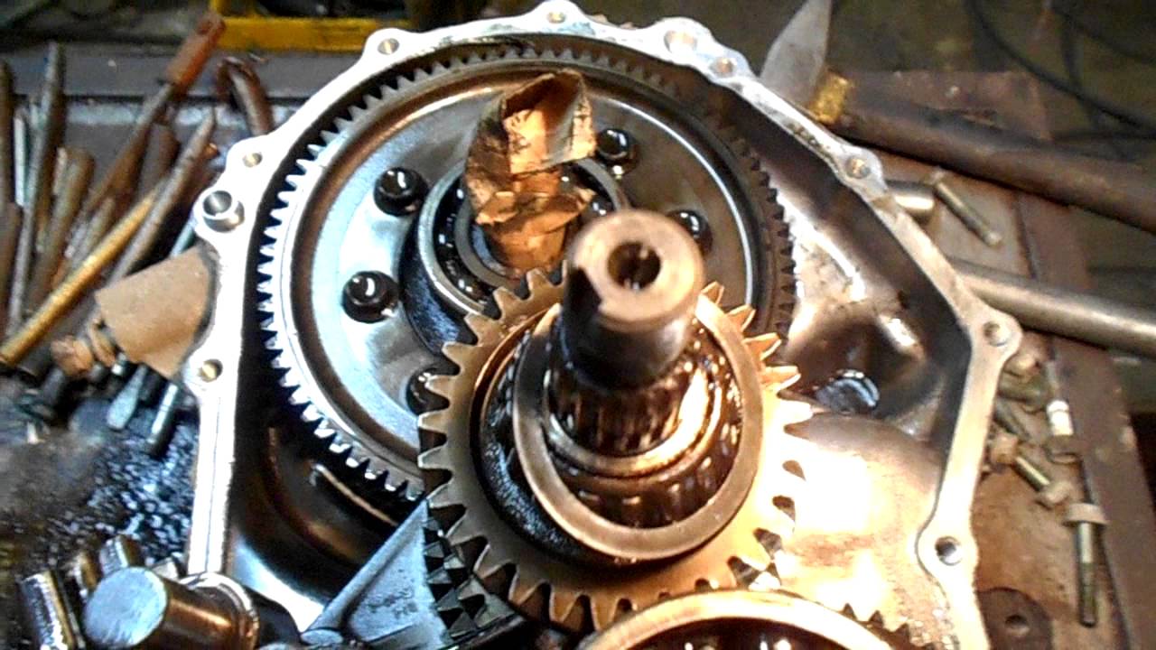 как разобрать кпп на сузуки игнис - YouTube