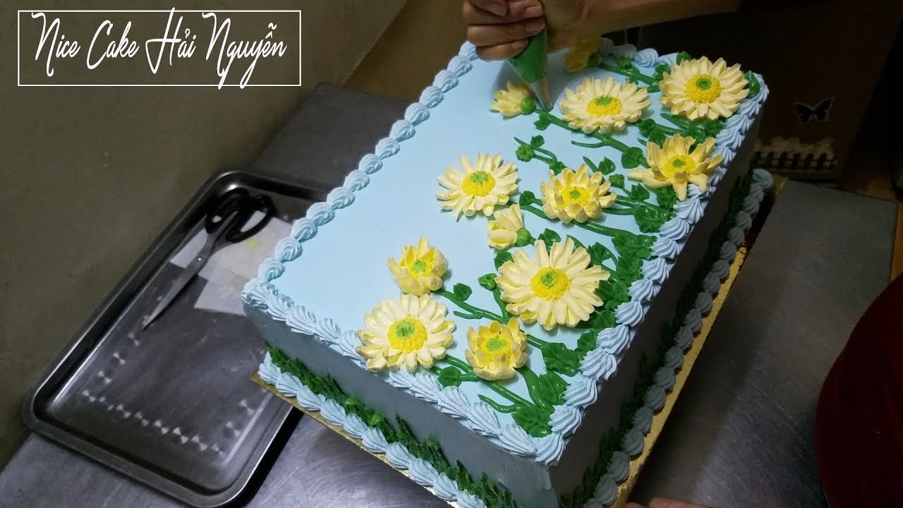 Cách Trang Trí Bánh Sinh Nhật Bằng Hoa Cúc Họa Mi