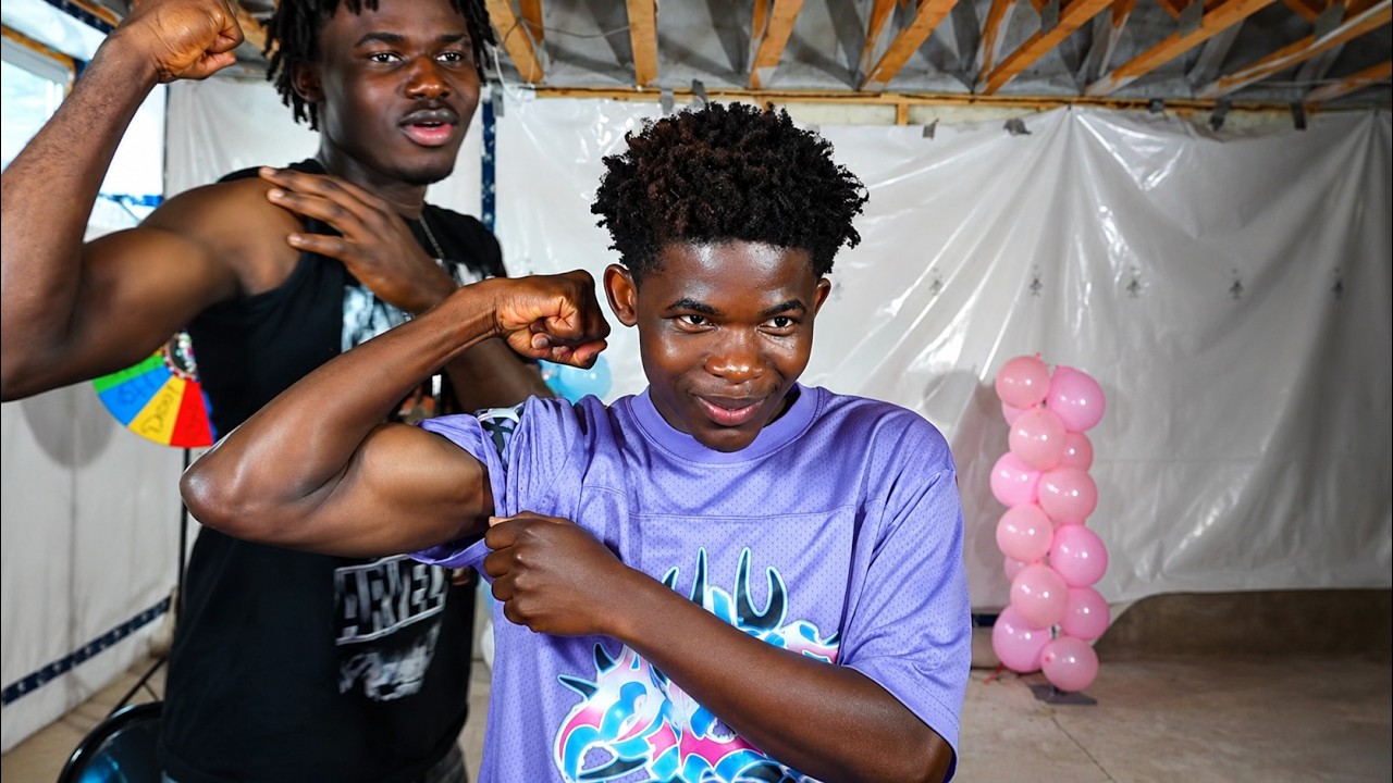 Seesayy vs Alie - (Who's Stronger?!)