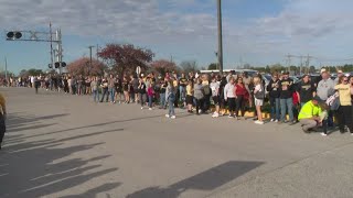Fans greet Boilermakers on return to West Lafayette