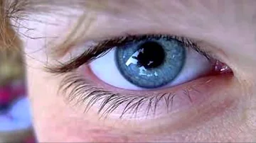 ¿Qué problemas tienen las personas con ojos azules?