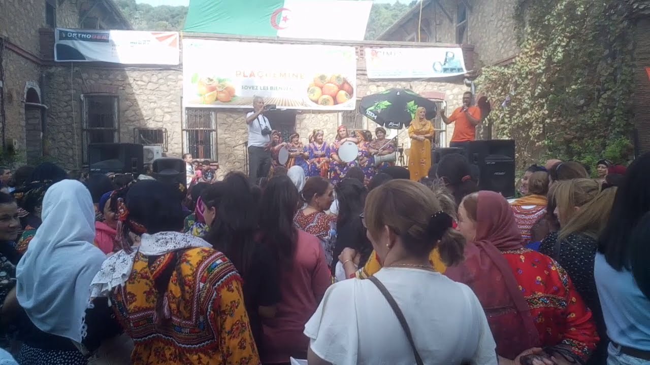Mechtras Mechtras , Tizi Ouzou : 8ème édition de la fête de la plaquemine - YouTube