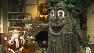 90s Commercials Vol. 527
These commercials aired on CBS on December 14th, 1990
1. Rudolph The Red-Nosed Reindeer Commercial Bumper (Brought to you by 7up)
2. 7up (With Cool Spot Phone offer)
3. Cabbage Patch Kids
4. TV Spot for Home Alone
5. Red Lobster
6. Burger King Gift Certificates
7. Duracell Batteries
8. Burlington Socks
9. Shake N Bake
10. Promo for Garfield And Friends
11. Promo for Major Dad
12. CBS Station ID
13. Partnership For A Drug-Free America PSA
14. 7up (I like the Cool Spot game for SNES and Genesis, but I feel like they could have based some of the levels in it off of the locations used in the commercials)
15. McDonalds (Speaking of Home Alone, the girl at 4:57 is actress Daiana Campeanu, who played one of Kevins many cousins in the opening scene of the movie: https://homealone.fandom.com/wiki/Sondra_McCallister)
16. MasterCard
17. Rudolph The Red-Nosed Reindeer Commercial Bumper
18. Promo for You Take The Kids and Lenny
19. Promo for Sinatra 75: The Best Is Yet to Come
20. CBS Station ID
21. Meier & Frank Holiday Bedtime Stories VHS (6:46 JEEZ, and I thought the Sunkist Fun Fruit Trees were terrifying!)
22. Ford Escort Wagon
23. KOIN Commercial Bumper
24. Shake N Bake
25. Burger King
26. Promo for You Take The Kids
27. Promo for Rescue 911
28. McDonalds
29. Promo for Teenage Mutant Ninja Turtles and Bill & Ted Excellent Adventures
30. Promo for You Take The Kids (Despite all of the promotion for it, this only lasted for 6 episodes, ending in January, 1991)
31. CBS Station ID
32. Dairy Queen Holiday Full Meal Deal (Remember when fast food chains routinely gave away glassware?)
33. Princess Cruises (With Gavin MacLeod)
34. KOIN News Bumper 90s Commercials Vol. 527