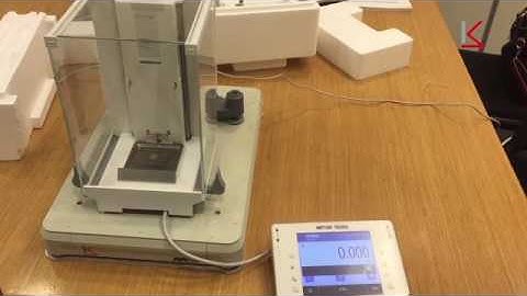 K&S anti-vibration platform with Mettler Toledo microbalance 6 digits