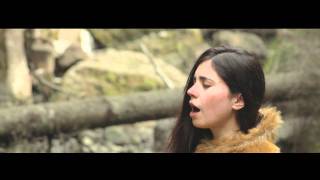 Video thumbnail of "No te cuesta nada - Javiera Mena"