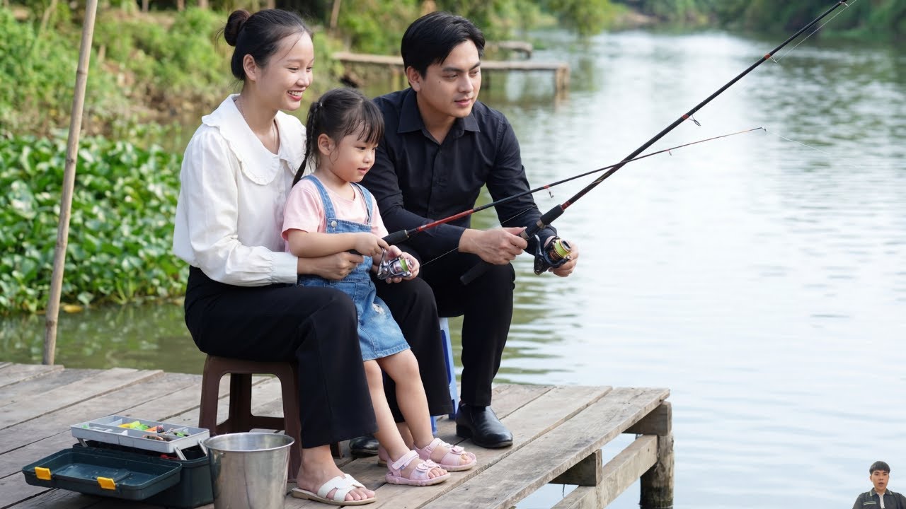 James, along with Diep and little Nhi, went fishing. They enjoyed their happy time together.
