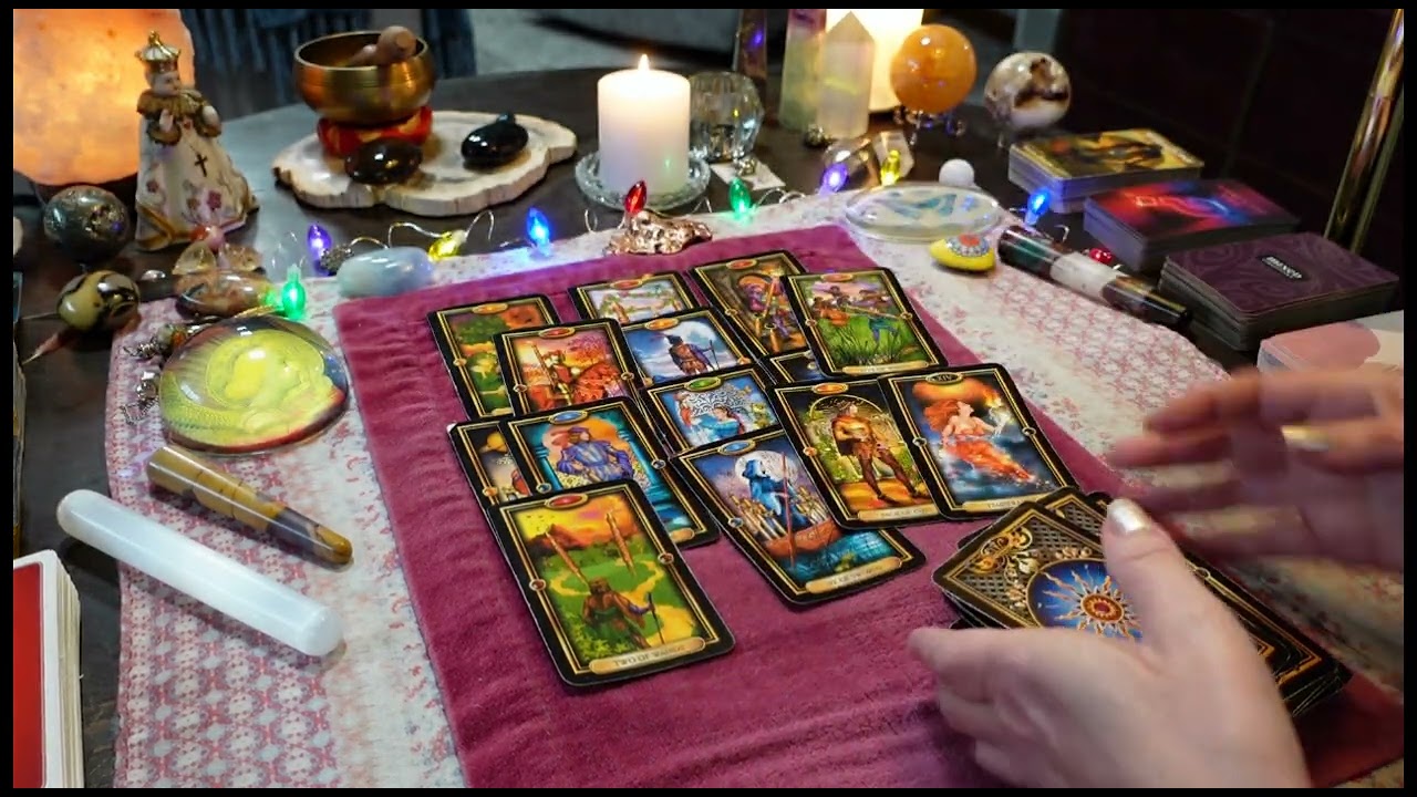 РАК: Этот бывший так напряжён и нервничает! Наконец-то связался с тобой! Молюсь о чуде.