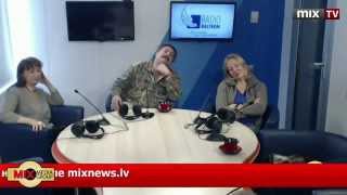 Русский писатель и поэт, публицист Дмитрий Быков в программе &quot;Разворот&quot;  MIX TV