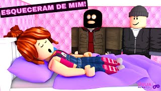 Roblox  HISTÓRIA! FIQUEI SOZINHA EM CASA (Home Alone Story)