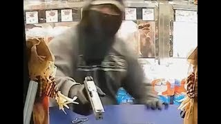 Aggravated Robbery  DW HPD case #1468459-18  2030 Wirt Road
